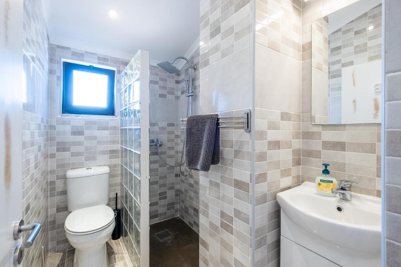 Flow Rooms Компорта Екстериор снимка